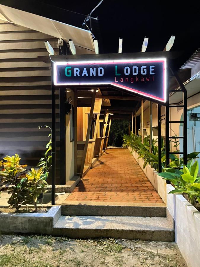 Grand Lodge Langkawi Pantai Cenang  Exteriör bild